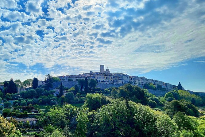 Private discovery of the hinterland of the Côte d'Azur - Discovering the Charm of St-Paul-de-Vence