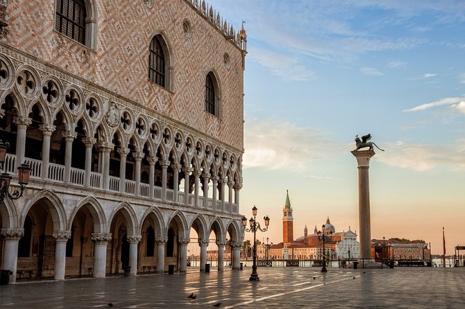 Private Doge's Palace and Saint Mark's Basilica Walking Tour - Exploring Doge’s Palace: Power, Politics, and Prisons