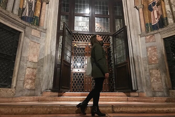 Private Doge's Palace & St Mark's Basilica After Hours Night Tour - Expert Guides and Personal Touch