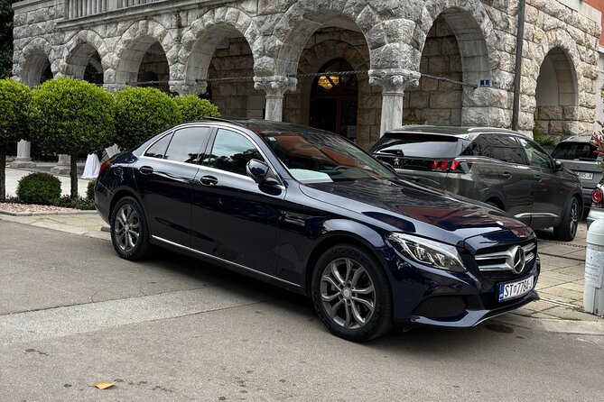 **Private Door to Door Airport Split Transfer up to 15 People** - The Booking Process and Confirmation