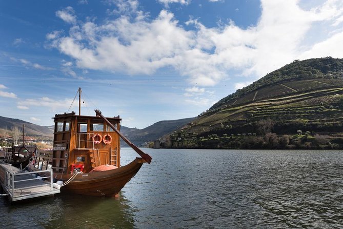 Private Douro Valley Wine Tour: 2 Wine Estates, Lunch and Cruise - An Additional Private Winery Experience