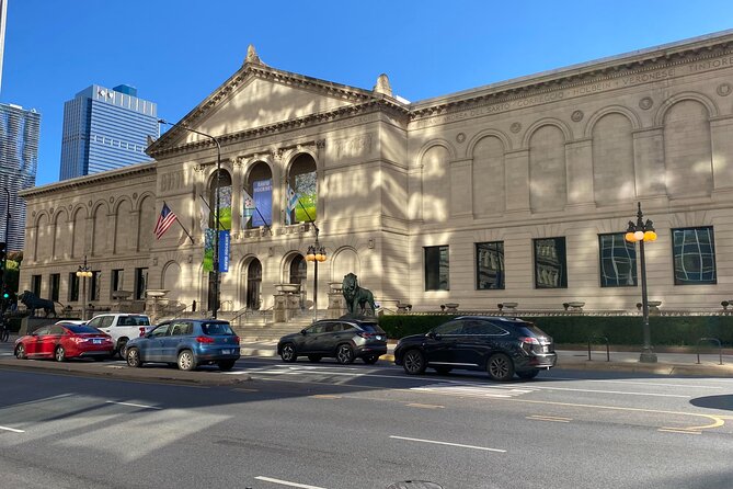 Private Downtown Chicago TV and Movie Sites Guided Walking Tour - Tour Guide and Experience Quality