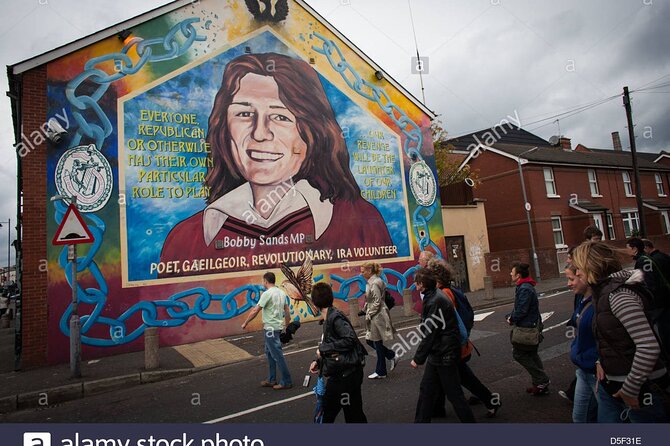 Private Driver Guided Day Tour of Belfast - Belfast City Hall and the Gardens of Power