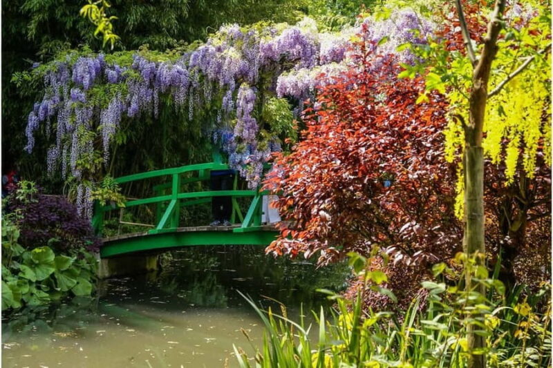 Private Driver Service - Luxury Sightseeing Tour to Giverny - Key Points