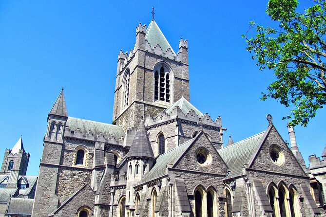 Private Dublin Sights and Pints (Walking Tour) - Visiting Dublin’s City Hall and the 1916 Easter Rising Sites