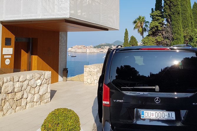 Private Dubrovnik Arrival Transfer - Airport to Dubrovnik - The Experience of the Driver: Warmth and Professionalism