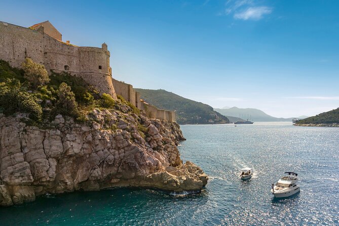 Private Dubrovnik Champagne Sunset Cruise - The Boat Options and Capacity
