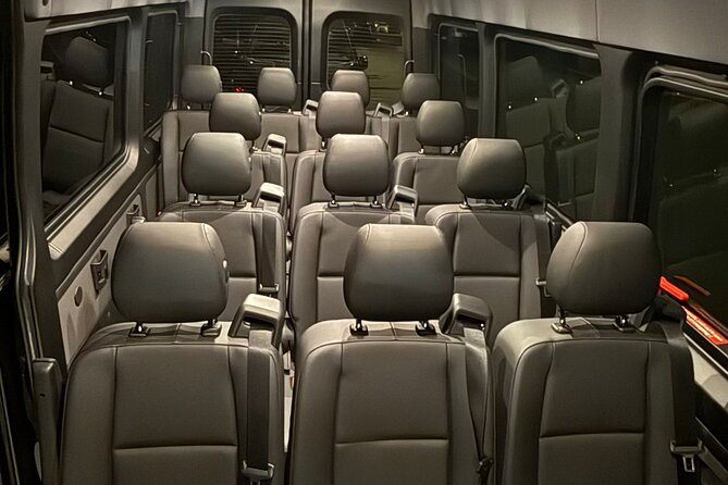 Private Dulles IAD Airport Transfer From or To Washington DC - What to Expect During the Transfer Experience