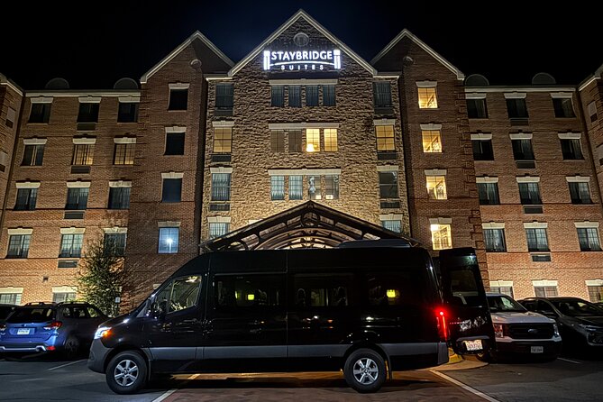 Private Dulles IAD Airport Transfer From or To Washington DC - Comparing to Other Transportation Options