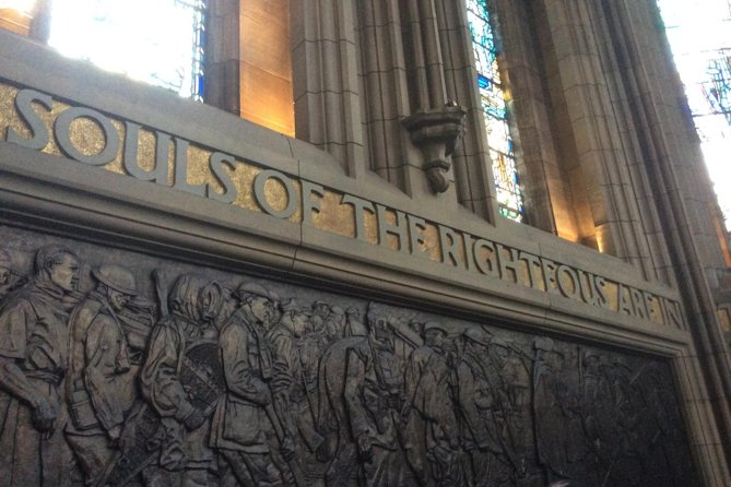 Private Edinburgh Castle Tour - Visiting St. Margarets Chapel: Edinburgh’s Oldest Building