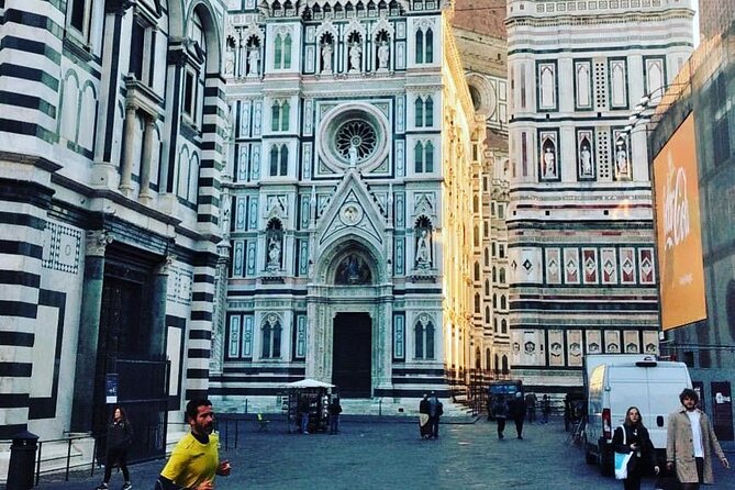Private educational and guided custom tours by walk and by confortable M/B van - Discover the Best of Florence and Tuscany with a Private Guide