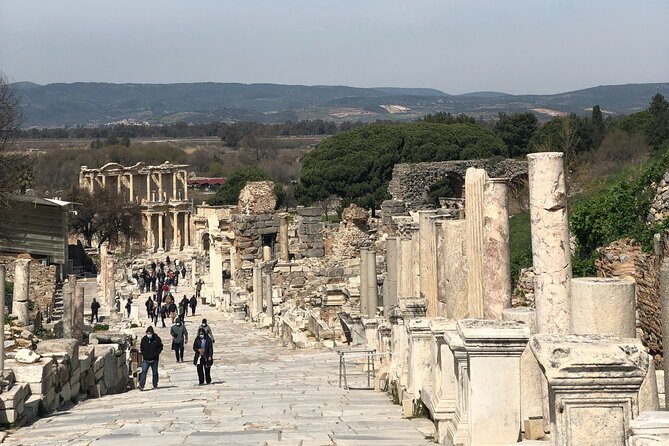 Private Ephesus & House of Virgin Mary, Izmir Port /cruisers only - Visiting the House of Virgin Mary: A Sacred Site of Devotion