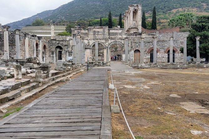 Private Ephesus, The House of Mary, Artemission with Grup Option - Return to Kusadasi with Confidence in On-Time Service