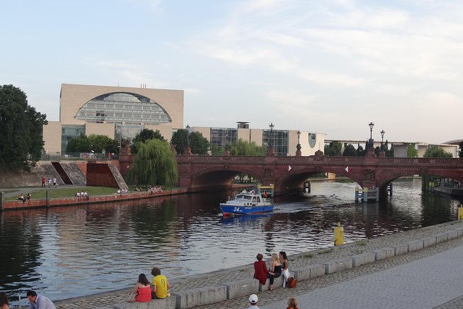 Private Essential 3rd Reich Berlin Tour - Nazi Architecture at the Bundesministerium der Finanzen