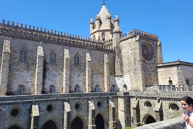Private Évora Tour - Megaliths, Historical Center and Cork Region - The Gothic and Manueline Highlights of Évora’s Cathedral