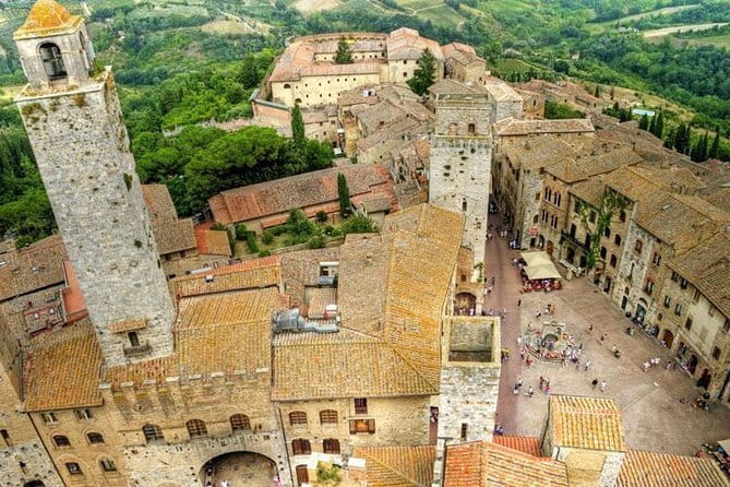 Private Excursion to Siena, San Gimignano and Chianti Landscapes - Customizable Focus on Architecture, Art, or History