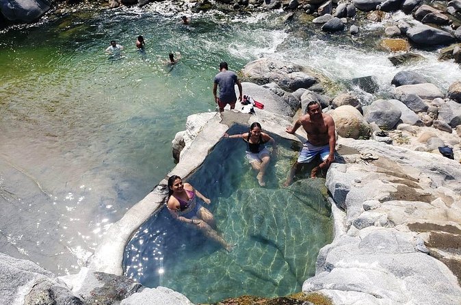 Private Excursion to the Hot Springs - The Role of the Bilingual Guide During the Tour