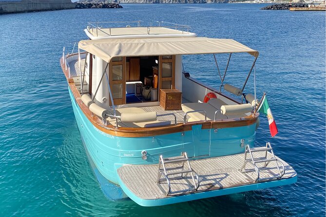 Private excursion to the island of Ischia with Gozzo Cilento 12m - The Boat: A Spacious and Well-Equipped Gozzo