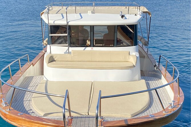 Private excursion to the island of Ischia with Gozzo Cilento 12m - Swimming in La Scarrupata Bay and Baia di San Montano