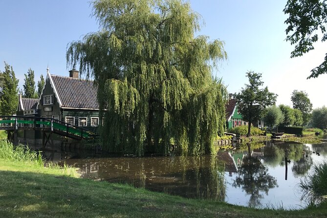 Private Excursion to Zaanse Schans, Edam, Volendam and Marken - Lunch and Cultural Insights in Volendam’s Harbor