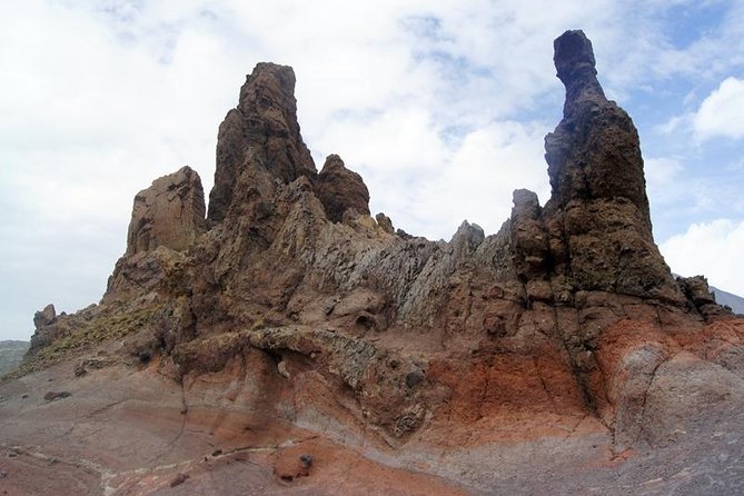 Private Excursions For Cruise Ship Passengers - Gazing at Los Roques de García’s Eroded Rock Formations