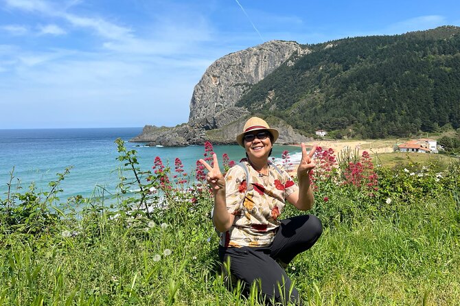 Private Exploration of Bilbao & San Juan de Gaztelugatxe - A Scenic Walk from Bilbaos Old Town to the Guggenheim