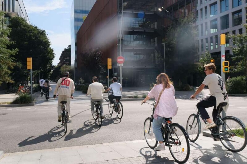Private Family Bike Tour, Discover Barcelona in Two Wheels! - Key Points