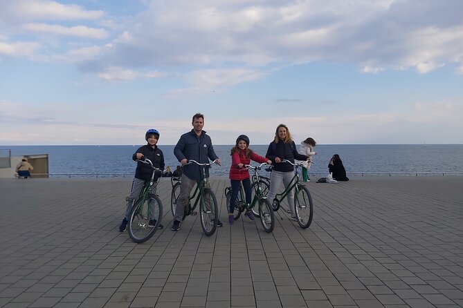 Private Family Bike Tour in Barcelona - Starting Point and Meeting Logistics in Barcelona’s Old Town