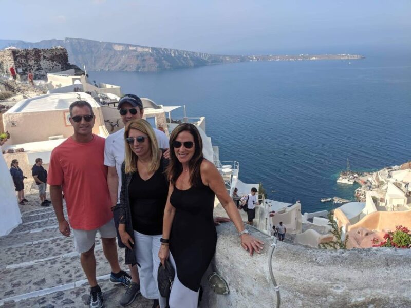 Private Famous Sights Tour with Local Guide in Santorini - Comparing This Tour to Similar Santorini Experiences