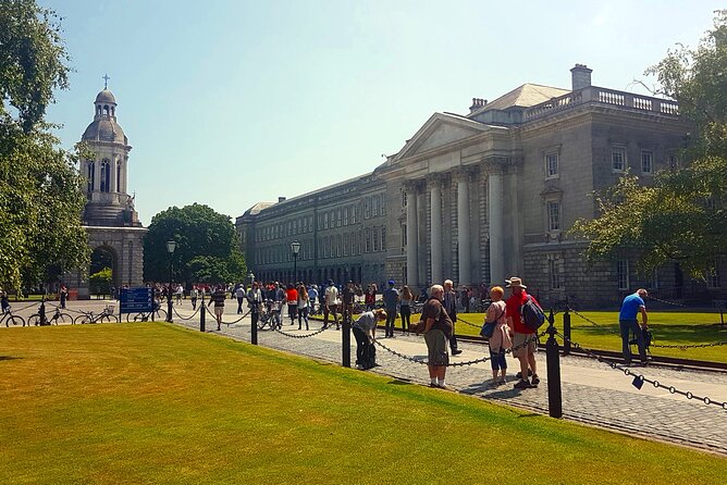 Private Fantastic Walking Tour of Dublin - Visiting Leinster House and St. Stephen’s Green