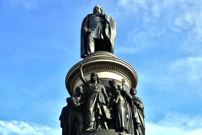 Private Fantastic Walking Tour of Dublin - Dublin City Hall and The 1916 Easter Rising