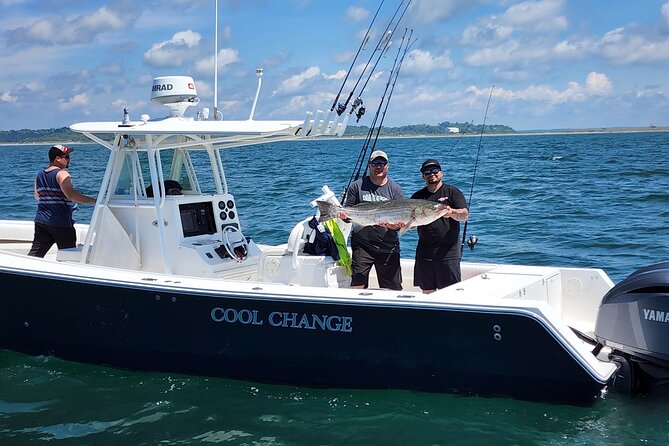 Private Fishing Charters in Newport, RI - Targeting Trophy Fish with Effective Trolling Techniques