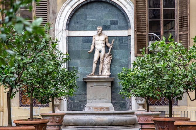 Private Florence Highlights Tour from Duomo to Old Bridge Signoria & Santa Croce - The Tour’s Practical Details and Accessibility