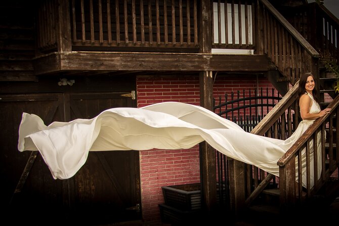 Private Flying Dress Photo Session in St. Louis - Practical Details: Meeting Points, Booking, and Hours