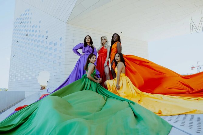 Private Flying Dress Photoshoot Experience by the Eiffel Tower - Key Points