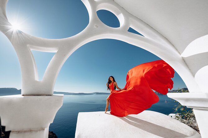 Private Flying Dress Photoshoot in Santorini - The Quality of the Photos and Delivery Timeline