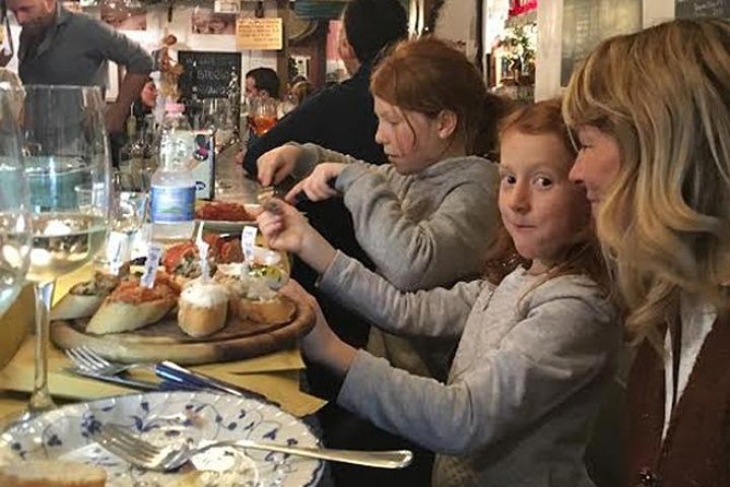 Private Food and Sightseeing Tour in Venice - Tasting Cicchetti at a Venetian Bacaro