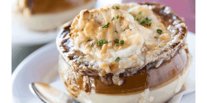 Private Food Tasting Tour with Expert Guide in Le Marais - Discovering Le Marais’s Historic Streets and Jewish Quarters