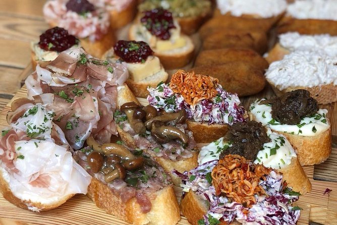 Private Food Tour: Cicheti & Wine - Key Points