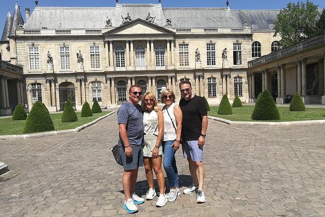 Private Foodie Tour in Paris: Exquisite French Cuisine - The Guides Approach and Guest Experience