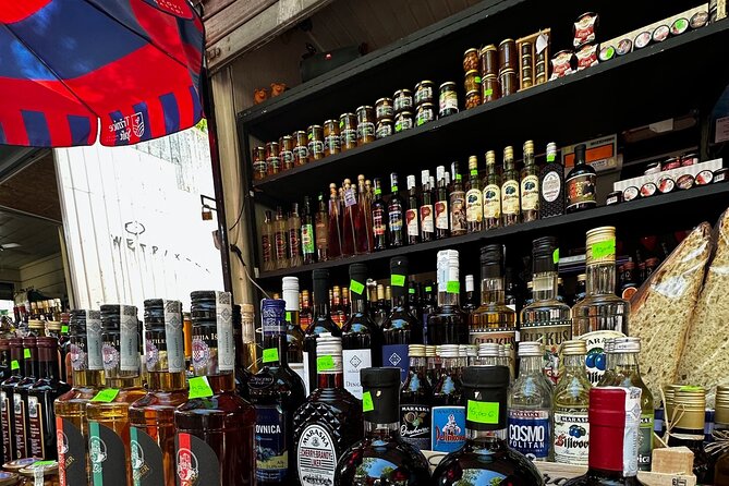 Private Foodie Tour: Wine & Seafood with a Local Chef - The Guide’s Expertise and Personal Touch