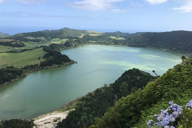 Private Full-Day 4x4 Tour to Furnas Volcano - Inside the Furnas Caldeira: Thermal Baths, Fumaroles, and Local Cuisine