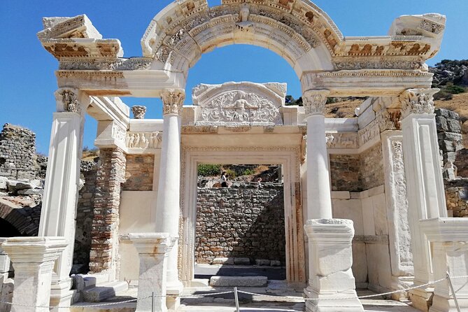 Private Full-Day Ephesus Tour with Miletus and Didyma for Cruise Guests - Didyma: The Prophecy Center of Apollo