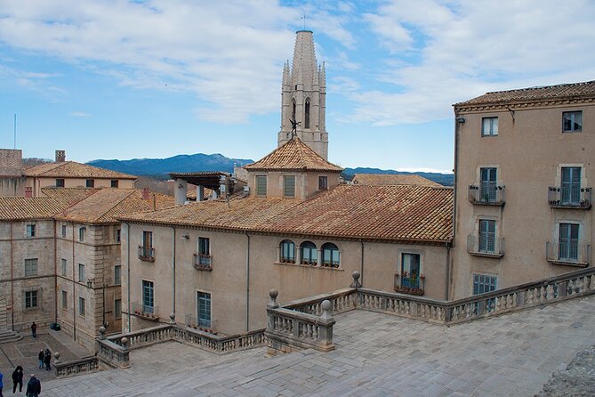 Private Full-Day Girona GOT and Costa Brava Tour - Discovering Pals: Medieval Charm and Local Cuisine