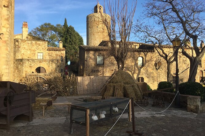 Private Full-Day Girona GOT and Costa Brava Tour - Relaxing in Calella de Palafrugell on Costa Brava