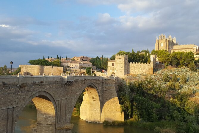 Private Full-Day Guided Tour from Madrid to Toledo in a Luxury Vehicle - Discovering Toledo’s Jewish Quarter and Santa María La Blanca