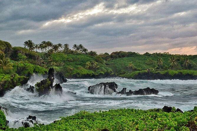 Private Full Day Hana Jeep Tour - Why Choose a Private Tour Over Group Tours