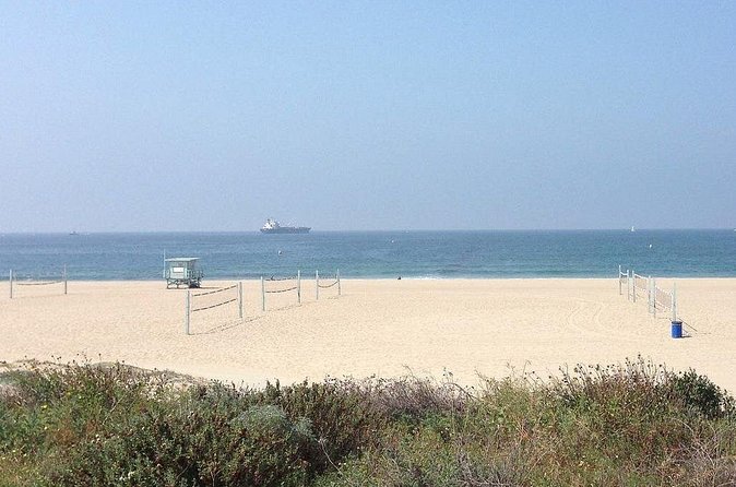 Private Full Day L.A Suburbs and Attractions from Los Angeles -Pick Up included - Relaxing Walks at Santa Monica Pier and Venice Beach