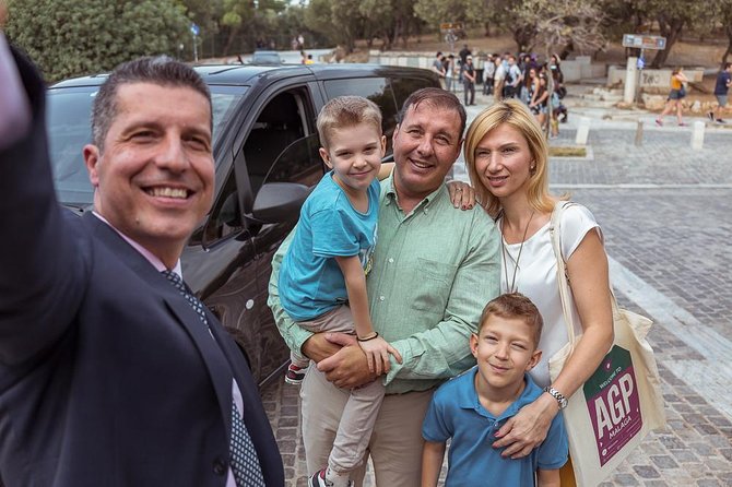 Private Full Day Sightseeing Tour in Barcelona - Discovering the Gothic Quarter and La Barceloneta