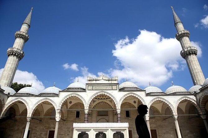Private Full-Day Strolling through the Old Markets of Istanbul - Walking through the Historic Streets of Fatih District